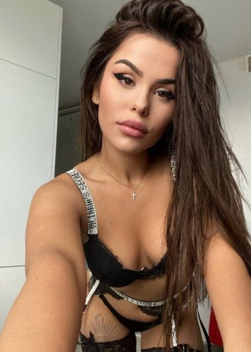 Амина, Г. Великий Новгород